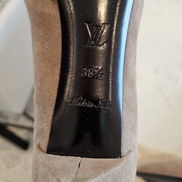 Louis Vuitton Taupe Suede boots Ankle Boots size 38 1/2, US size 8 - Picture 5 of 6